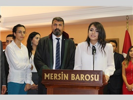 STAJINI TAMAMLAYAN 28 AVUKAT CÜBBE GİYİP RUHSAT ALDI