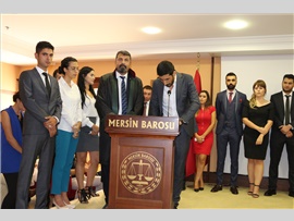 STAJINI TAMAMLAYAN 28 AVUKAT CÜBBE GİYİP RUHSAT ALDI