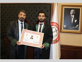 STAJINI TAMAMLAYAN 28 AVUKAT CÜBBE GİYİP RUHSAT ALDI