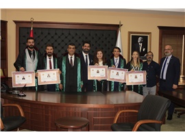 ADALET MÜCADELESİ İÇİN CÜBBE GİYDİLER