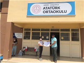 ÇALIŞAN ÇOCUKLAR VE DÜŞLER, KONULU RESİM YARIŞMASI ÖDÜLLERİ VERİLDİ