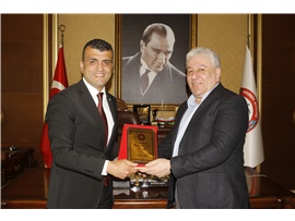 MESLEKTE 25. YILINI DOLDURAN MESLEKTAŞLARIMIZA PLAKET TAKDİM EDİLDİ