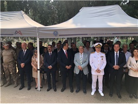 ŞEHİTLİKTE BURUK BAYRAMNKLAŞMA