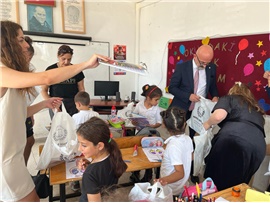 BAĞLARBAŞI İLKOKULU ÖĞRENCİLERİNE HEDİYELERİ VERİLDİ