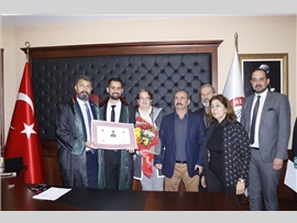 YEŞİLBOĞAZ:  “SEÇME VE SEÇİLME HAKKININ ENGELLENMESİ ÇOĞULCU DEMOKRASİYE AYKIRIDIR”