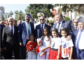 BARO BAŞKANIMIZ AV. BİLGİN YEŞİLBOĞAZ, CUMHURİYET COŞKUSUNU MERSİN HALKIYLA BİRLİKTE KUTLADI