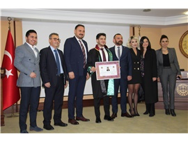 STAJYER AVUKATLAR CÜBBE GİYDİ