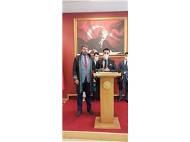 HUKUKUN ÜSTÜNLÜĞÜ İÇİN YEMİN ETTİLER