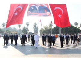BAŞKANIMIZ AV. BİLGİN YEŞİLBOĞAZ ÇELENK SUNMA TÖRENİNE KATILDI