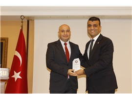 MERKEZ, KOMİSYON VE KULÜP BAŞKANLARIMIZA TEŞEKKÜR PLAKETİ TAKDİM EDİLDİ