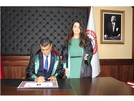 CÜBBELERİNİ GİYİP AVUKAT OLDULAR