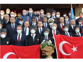 MERSİN’İMİZİN KURTULUŞ GÜNÜNÜ TÖRENLE KUTLADIK