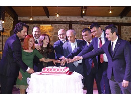 BAROMUZ 5 NİSAN GELENEKSEL AVUKATLAR GÜNÜ BALOSU DÜZENLEDİ