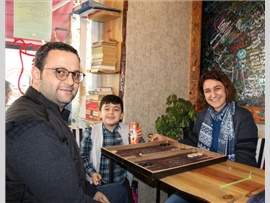 BAROMUZ GELENEKSEL TAVLA TURNUVASI DÜZENLEDİ