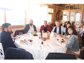 BAŞKANIMIZ VE YÖNETİM KURULUMUZ, STAJYER AVUKATLARIMIZLA BİR ARAYA GELDİ