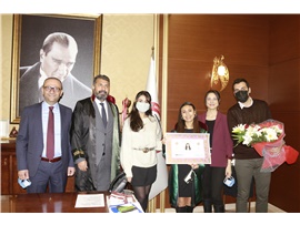 HAK VE HUKUK MÜCADELESİ İÇİN CÜBBE GİYDİLER