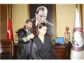 HAK VE HUKUK MÜCADELESİ İÇİN CÜBBE GİYDİLER