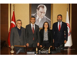 CHP MERSİN 7.SIRA MV. ADAYI NURSEN YÜCESOY TEMİZKAN ZİYARET ETTİ
