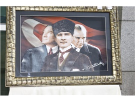 HÜKÜMLÜ VE TUTUKLULARIN EL EMEĞİ ÜRÜNLERİ SERGİLENDİ