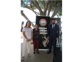 HAYVAN HAKLARI KOMİSYONUMUZ ‘HAYVAN HAKLARI STANDI’ AÇTI