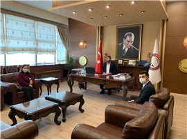 STAJYER AVUKATLARIMIZA BAŞARILI HUKUKÇU OLMANIN YOLLARI ANLATILDI
