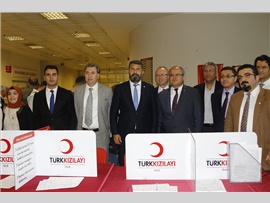 AVUKATLAR KAN BAĞIŞINDA BULUNDU