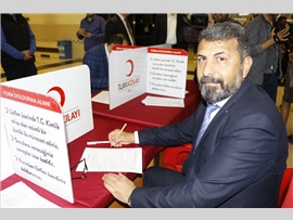 AVUKATLAR KAN BAĞIŞINDA BULUNDU