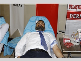 AVUKATLAR KAN BAĞIŞINDA BULUNDU