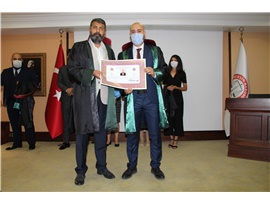 HUKUK VE ADALET İÇİN YEMİN ETTİLER