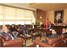 MERSİN BAROSU AİLESİNE YENİ KATILAN STJ. AVUKATLARIMIZA STAJ SÜRECİ ANLATILDI