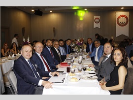 MERSİN BAROSU AVUKATLARI BALODA BULUŞTU