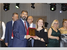 MERSİN BAROSU AVUKATLARI BALODA BULUŞTU
