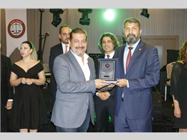 MERSİN BAROSU AVUKATLARI BALODA BULUŞTU