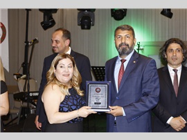 MERSİN BAROSU AVUKATLARI BALODA BULUŞTU