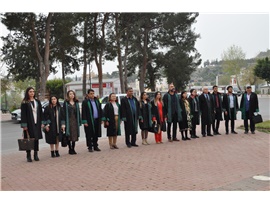 İLÇE TEMSİLCİLİKLERİMİZ,  5 NİSAN AVUKATLAR GÜNÜ NEDENİYLE TÖREN DÜZENLEDİ
