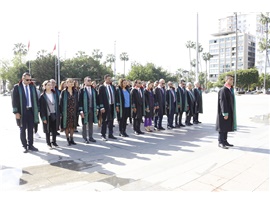 MERSİN BAROSU 5 NİSAN AVUKATLAR GÜNÜ NEDENİYLE TÖREN DÜZENLEDİ