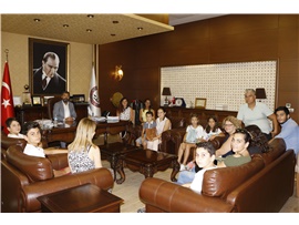 ÇOCUKLAR KADINA ŞİDDETİN ÖNLENMESİ VE HUKUKA GÜVENİN SAĞLANMASI ÇAĞRISI YAPTI