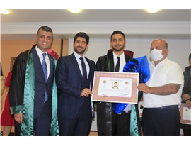 CÜBBE GİYİP AVUKAT OLDULAR