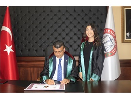 CÜBBE GİYİP AVUKAT OLDULAR