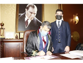 HUKUK VE ADALET İÇİN CÜBBE GİYDİLER