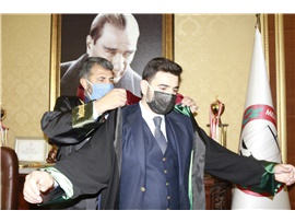 HUKUK VE ADALET İÇİN CÜBBE GİYDİLER