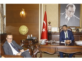 YEŞİLBOĞAZ: “MÜLTECİ SORUNLARININ ÇÖZÜMÜNDE TÜRKİYE VE AVRUPA İŞBİRLİĞİ YAPMALI”