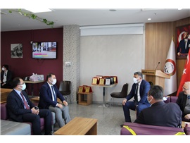 TARSUS’TA MESLEKTE 25, 30, 35, 40 ve 50 YILINI DOLDURAN AVUKATLARIMIZA PLAKET VERİLDİ