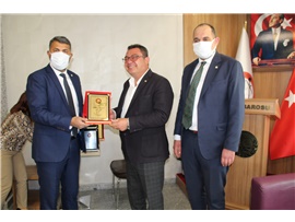 TARSUS’TA MESLEKTE 25, 30, 35, 40 ve 50 YILINI DOLDURAN AVUKATLARIMIZA PLAKET VERİLDİ