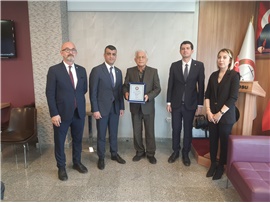 TARSUS’TA DUAYEN AVUKATLARIMIZA MESLEKTE ONUR PLAKETİ TAKDİM EDİLDİ