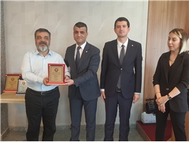 TARSUS’TA DUAYEN AVUKATLARIMIZA MESLEKTE ONUR PLAKETİ TAKDİM EDİLDİ