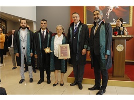 SAĞKAN VE ÖZDEMİR’DEN DUAYEN AVUKATLARA ONUR PLAKETİ