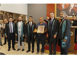 SAĞKAN VE ÖZDEMİR’DEN DUAYEN AVUKATLARA ONUR PLAKETİ