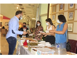 HAYVAN HAKLARI KOMİSYONUMUZ, HAYVAN BESLEME NOKTASI OLUŞTURMAK İÇİN KERMES DÜZENLEDİ