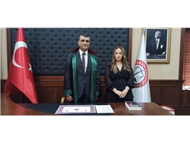 STJ. AV. ECEM ÖZADA OLUWAMODIMU CÜBBE GİYDİ